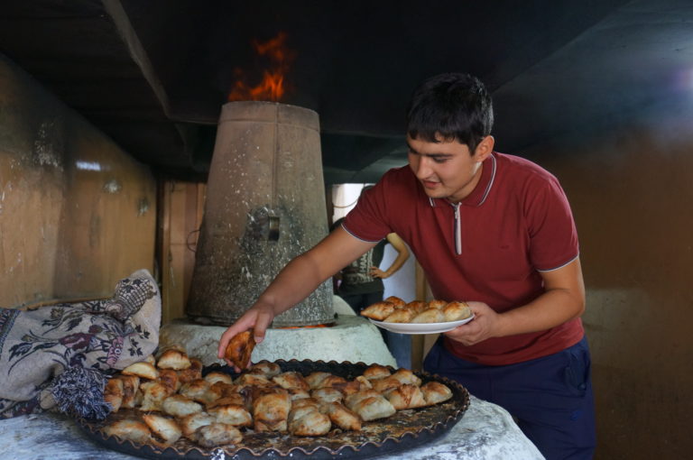 ウズベキスタン料理サムサ屋