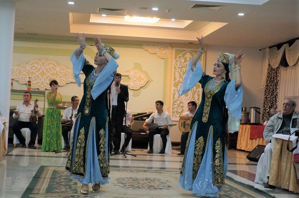 ウズベキスタンダンス体験ツアー